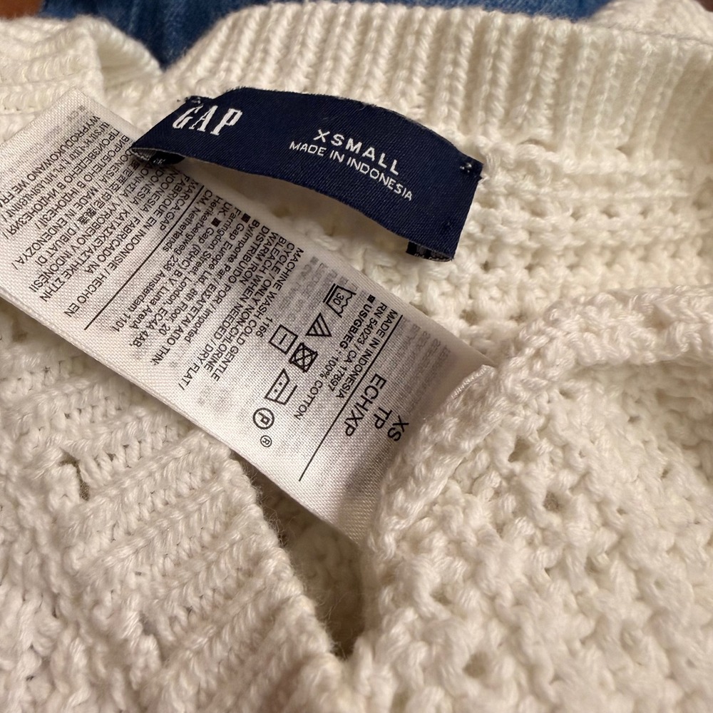 Gap Crochet Knit Sweater Women XS White Scalloped Hem Coastal Cottage Boho Top - Picture 5 of 5